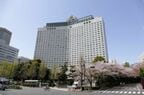北側（右）の道路がさくら坂