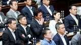 衆院本会議で財務金融委員長の解任決議案が可決された自民党の井林辰憲氏（写真：時事）
