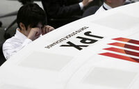 日経平均は大幅反発307円高､上海株高が支え 一転買戻しが優勢､企業決算への再評価も