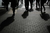 DICが資本提携先の太陽ホールディングス社長の取締役再任に反対票投じる意向、アクティビスト株主からは取締役解任議案も