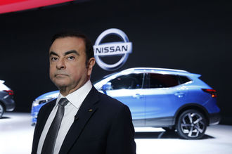 日産､｢ゴーン会長が有報に報酬額過小記載｣