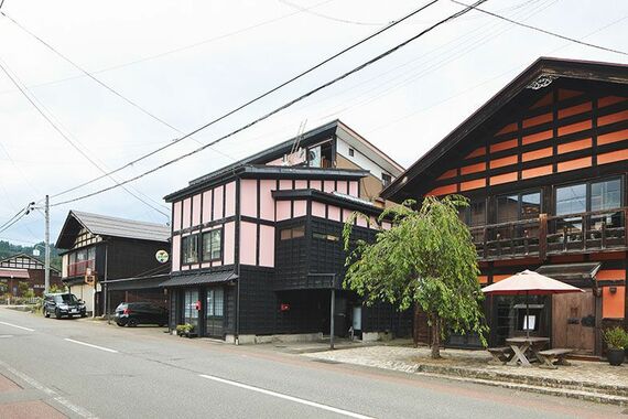 竹所集落の近くにある松代地域の商店街