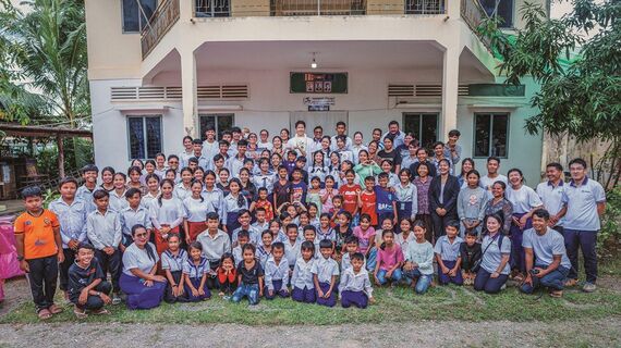 カンボジアでの吉田選手