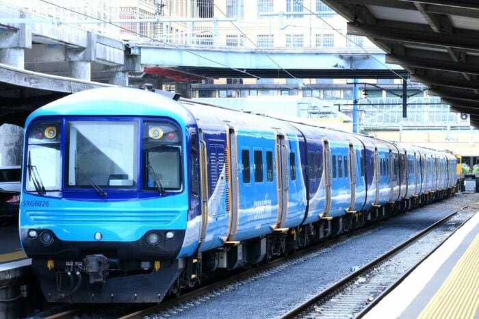 遠距離通勤の「キャピタル･コネクション」は運転室付き客