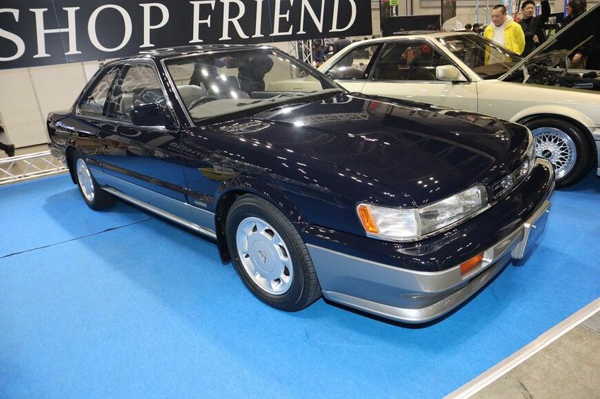 カーショップフレンドが展示していた日産「レパード」（写真：筆者撮影）