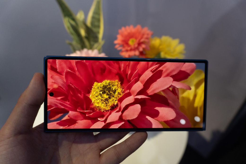 カメラは2億画素を折りたたみスマホとして初めて搭載する（筆者撮影）