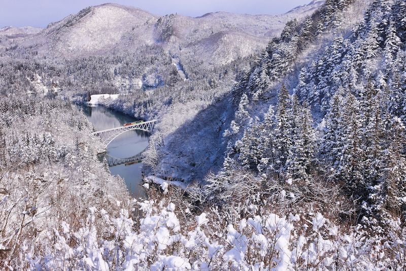 美しい奥会津の風景と只見線（写真：星賢孝）