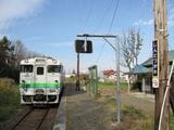 末期は1日に1本だけの超ローカル区間として知られた札沼線の新十津川駅に停車するキハ40形（撮影：南正時）