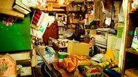 プロが見た｢汚部屋｣を放置した人々の末路 モノに埋もれた老後の大変すぎる実態