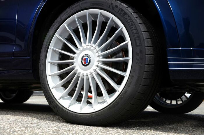 BMW アルピナ XD3 ビターボ｜BMW ALPINA XD3 Bi-Turbo