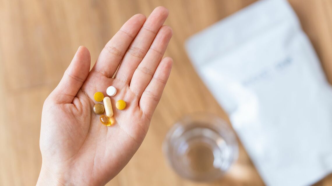 健康食品やサプリメントについて、正しい知識をお持ちでしょうか（写真：ほんかお／PIXTA）