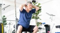 ロコモの名医が提唱する最強｢スクワット｣の方法 あなたの歩き方は将来｢寝たきり｣危険大かも