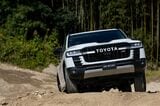トヨタ「ランドクルーザー300 GR SPORT」（写真：トヨタ自動車）