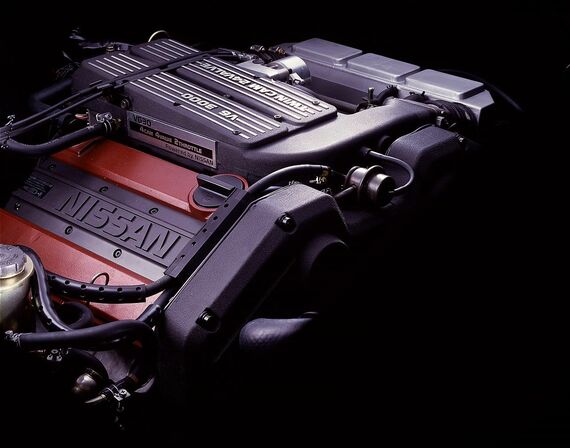 V型6気筒3.0LのVG30DEエンジン