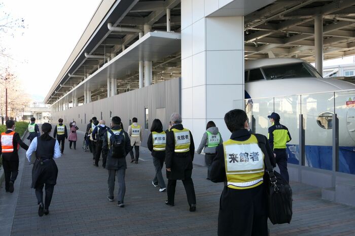 京都鉄道博物館の帰宅困難者対策訓練