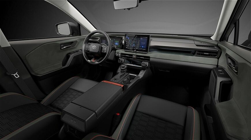 トヨタ新型「RAV4 ADVENTURE（プロトタイプ）」（写真：トヨタ自動車）