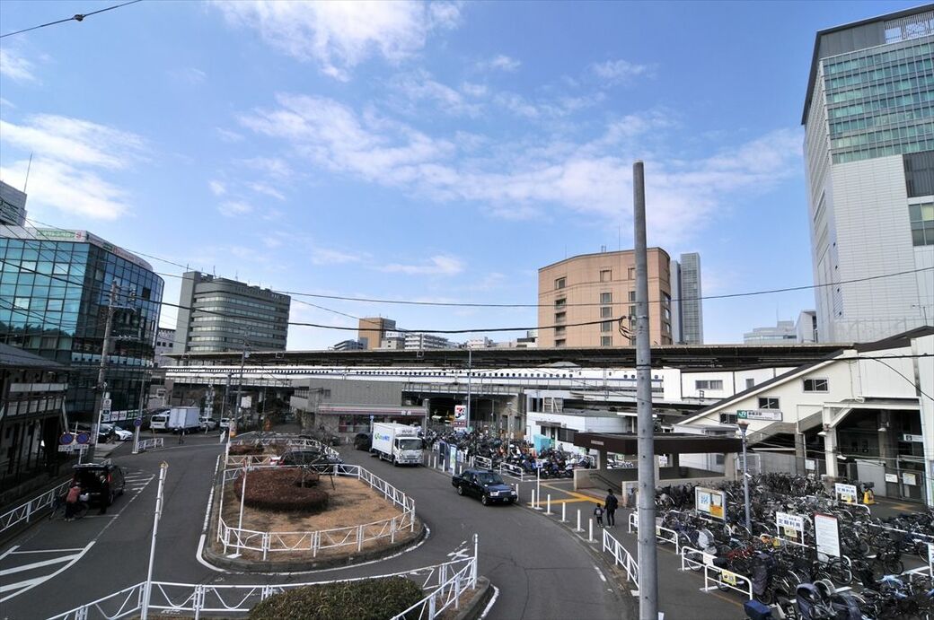 新横浜駅篠原口ロータリー