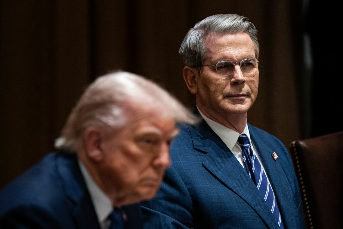 トランプ大統領とベッセント財務長官(4月24日)Photographer: Al Drago/Bloomberg