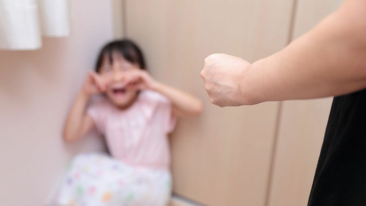 ｢じっとり､背中に嫌な汗をかいた…｣　吉本ばなな氏がnoteで被虐待･共依存を告白､虐待サバイバーの30歳女性が感じたこ