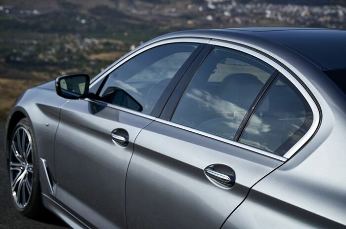 ビー・エム・ダブリュー 5シリーズ セダン｜BMW 5 Series Sedan