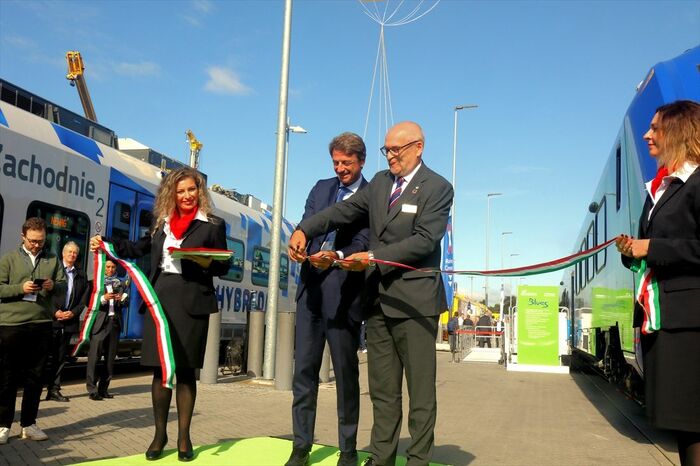 イノトランスの会場で開かれたセレモニー