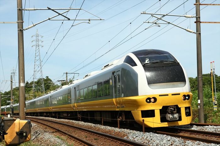 1997年に登場した「フレッシュひたち」E653系