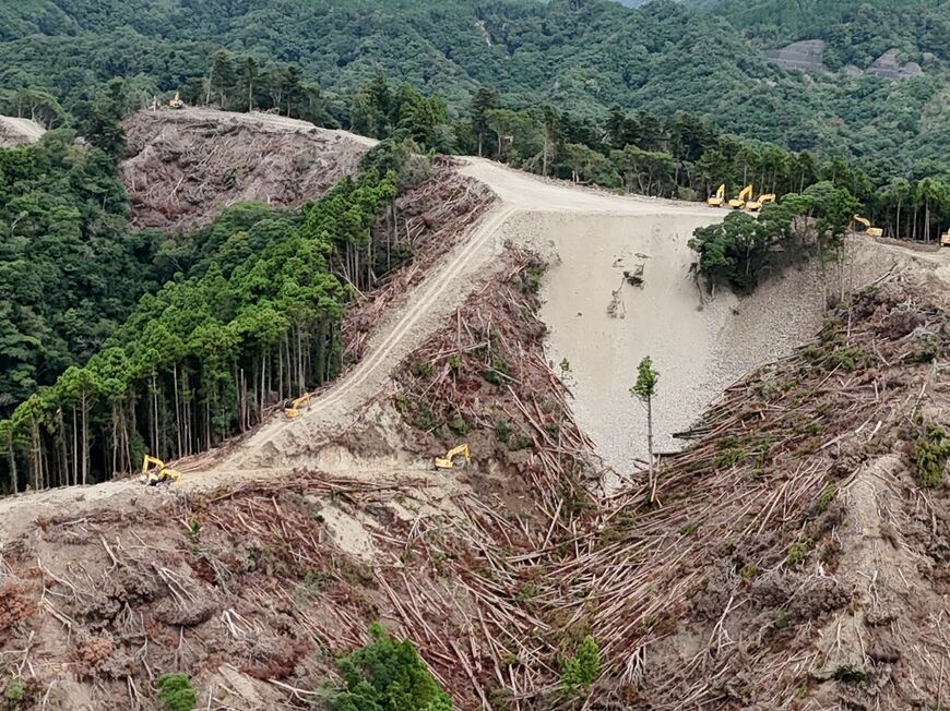 2025年9月末～10月に関心を呼んだ鴨川市のメガソーラーの造成現場（写真：鴨川の山と川と海を守る会提供）