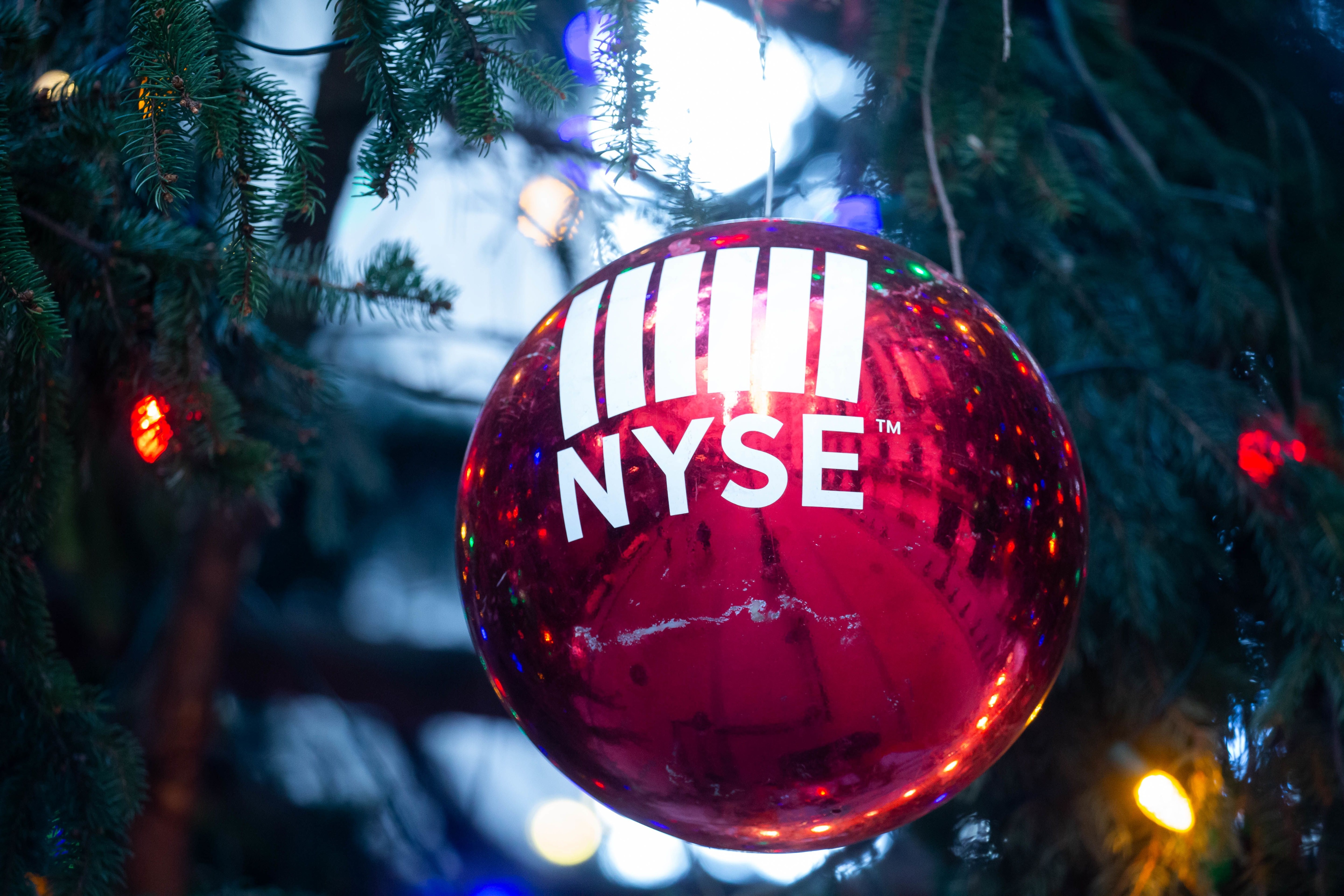 クリスマス休暇前17日のアメリカ株市場が続落した背景事情 会社四季報オンライン クリスマス休暇前17日のアメリカ株市場が続落した背景事情 会社四季報オンライン