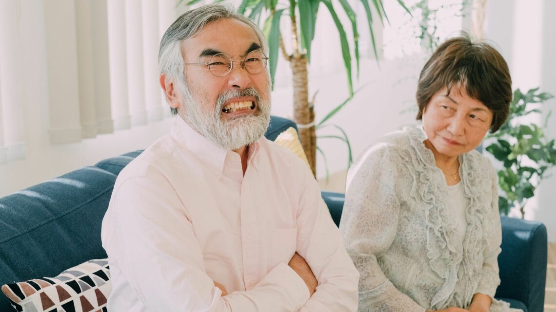 前頭前野の衰えがもたらす「脳の老化」について解説します（写真：プラナ／PIXTA）