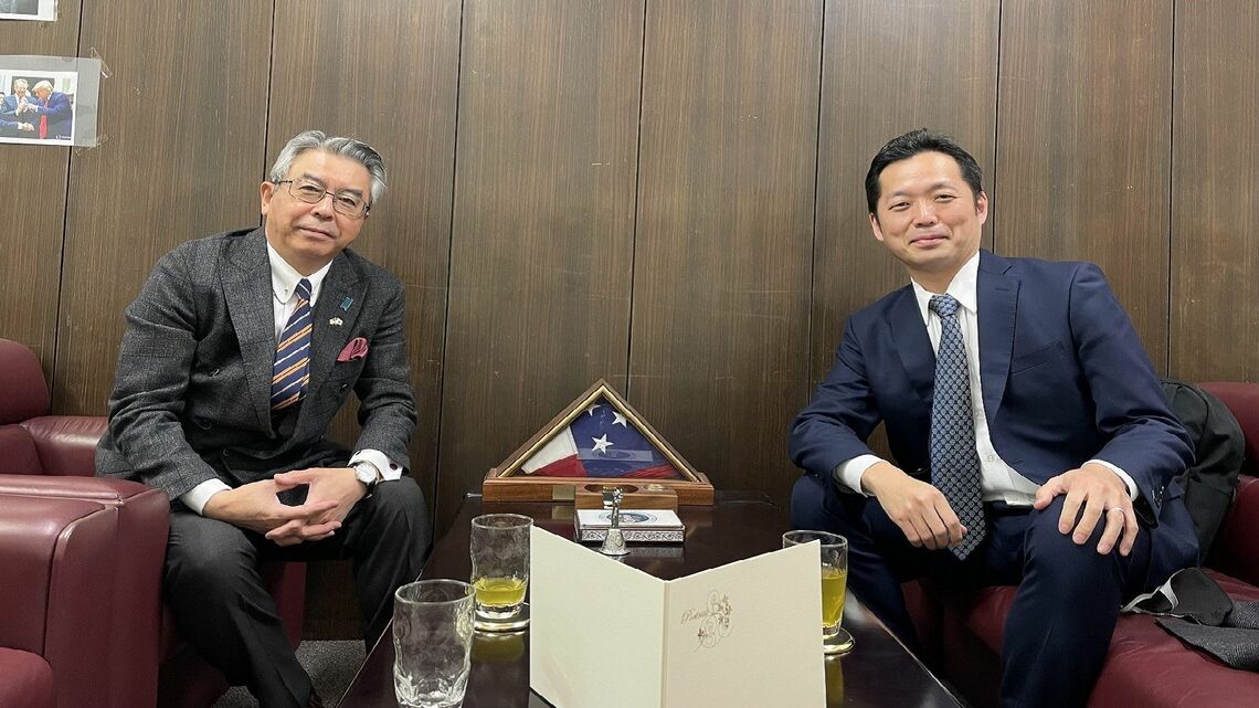 日本人が地政学と向き合う意味を語る杉山晋輔氏（写真左）と田中孝幸氏（写真：田中孝幸）この記事の画像を見る(◯枚)