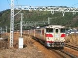阪和線を走るキハ82系の特急「くろしお」＝1982年（撮影：南正時）