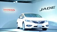 ホンダ｢ジェイド｣､乗ってわかった真の実力 新型ミニバンがストリームを名乗らないワケ