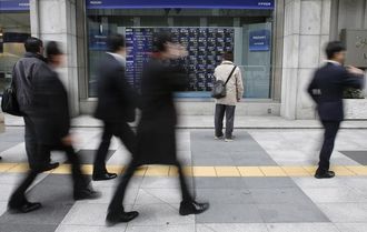 日経平均3日続落､ロボット関連銘柄は堅調