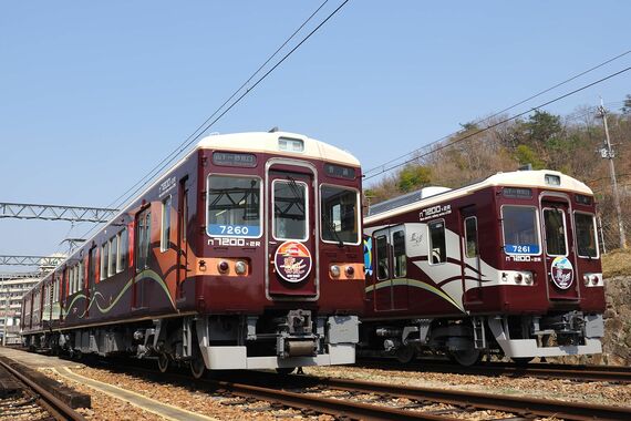 能勢電鉄 7200系 2両編成 「茜音」「藍彩」