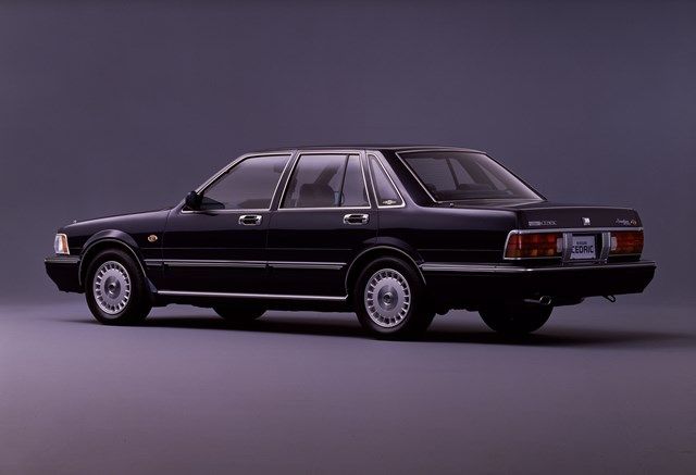 1987年発売、日産自動車「セドリック/グロリア」（写真：日産自動車）