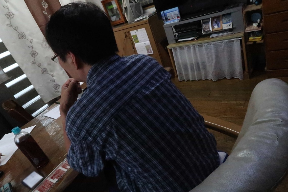 「昔の口入れ屋と同じ」。そう今の雇用の形態についての不満を口にするナオキさん（写真：編集部撮影）