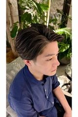 明るい髪色の毛筋（ハイライト）で白髪をなじませる方法