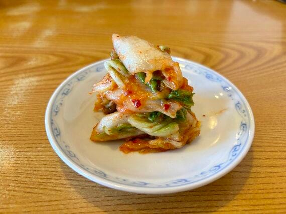 合間につまむキムチ