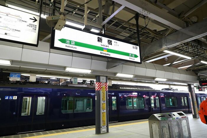 訓練運転で新宿駅に乗り入れ