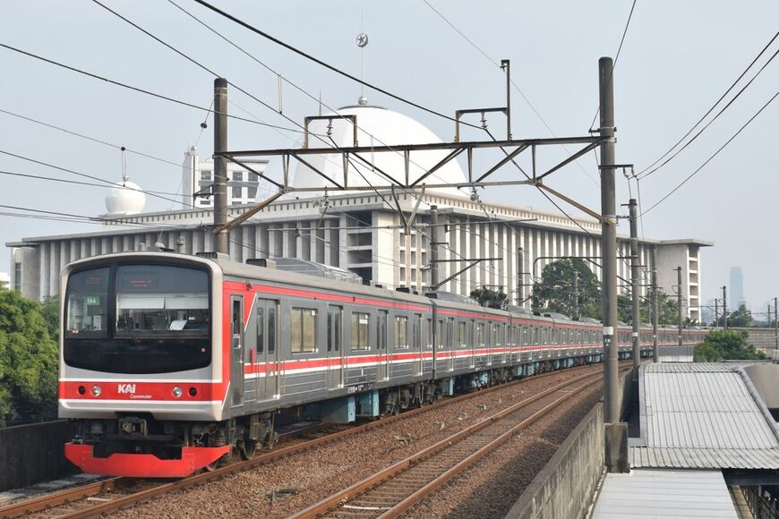ジャカルタ 205系