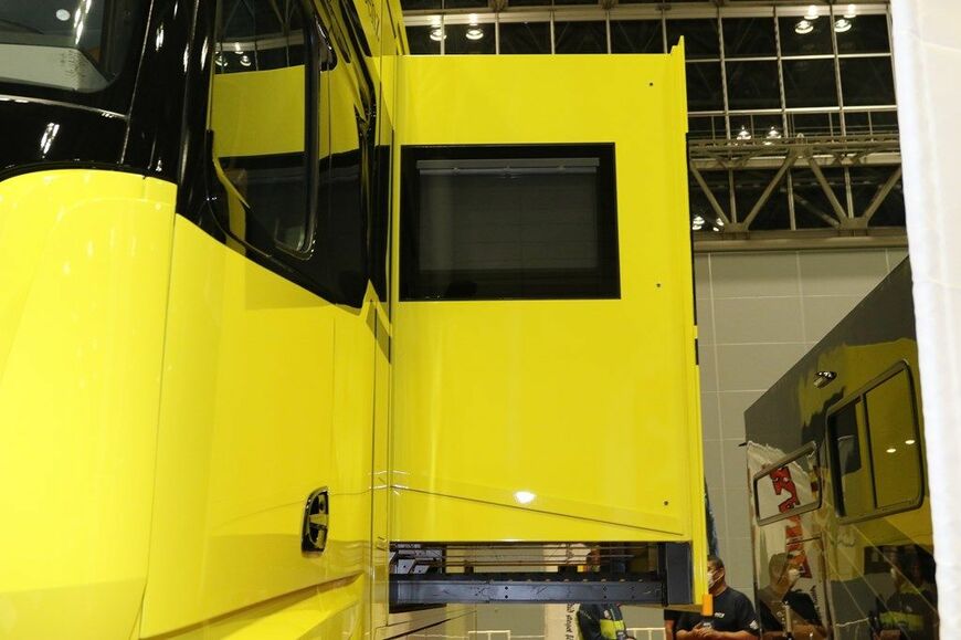 STX Motorhomeのディテールや情報（筆者撮影）