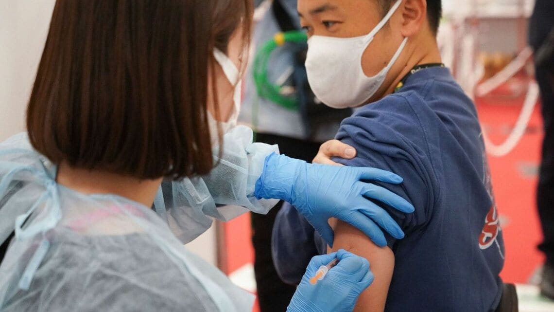 コロナ ワクチン 四 回目 日本