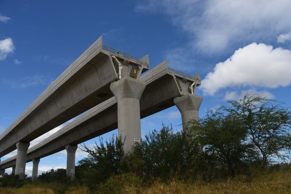 イーストカポレイで線路は途切れる（記者撮影）