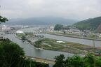 高台から石巻市内を臨む