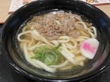 おなじみの味で迎えてくれたかしわうどん689円（税込み）※金額は店舗によって違います（筆者撮影、両国店）