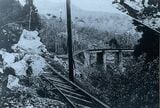 地震で歪んだ登山鉄道の線路（写真提供：箱根登山鉄道）