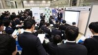 就活は何よりも｢スタートダッシュ｣が大切だ 説明会や内定出しも､昨年より前倒しが進む