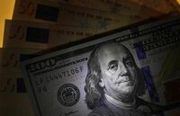 ドル急落､FRB金融引き締め延期の思惑 予想下回る米雇用統計で1ドル118円台に