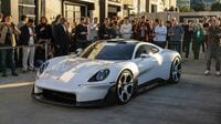 狙うはフェラーリ？ 推定50万ドル､ポルシェ最高峰スポーツカー｢ミッションS｣発表の衝撃