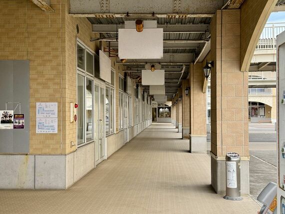 センターコートに面したエリア